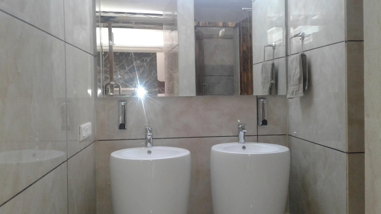 Hotel The Grand Inn Jammu Buitenkant foto