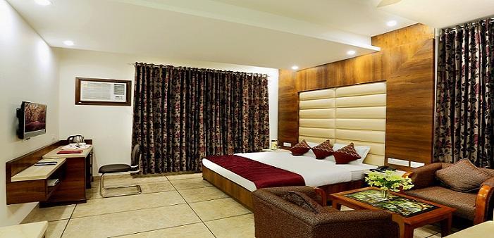 Hotel The Grand Inn Jammu Buitenkant foto